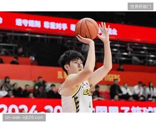 辽宁男篮依靠角色球员的出色发挥在客场战胜广东，成功复仇了赛季前期的失利。